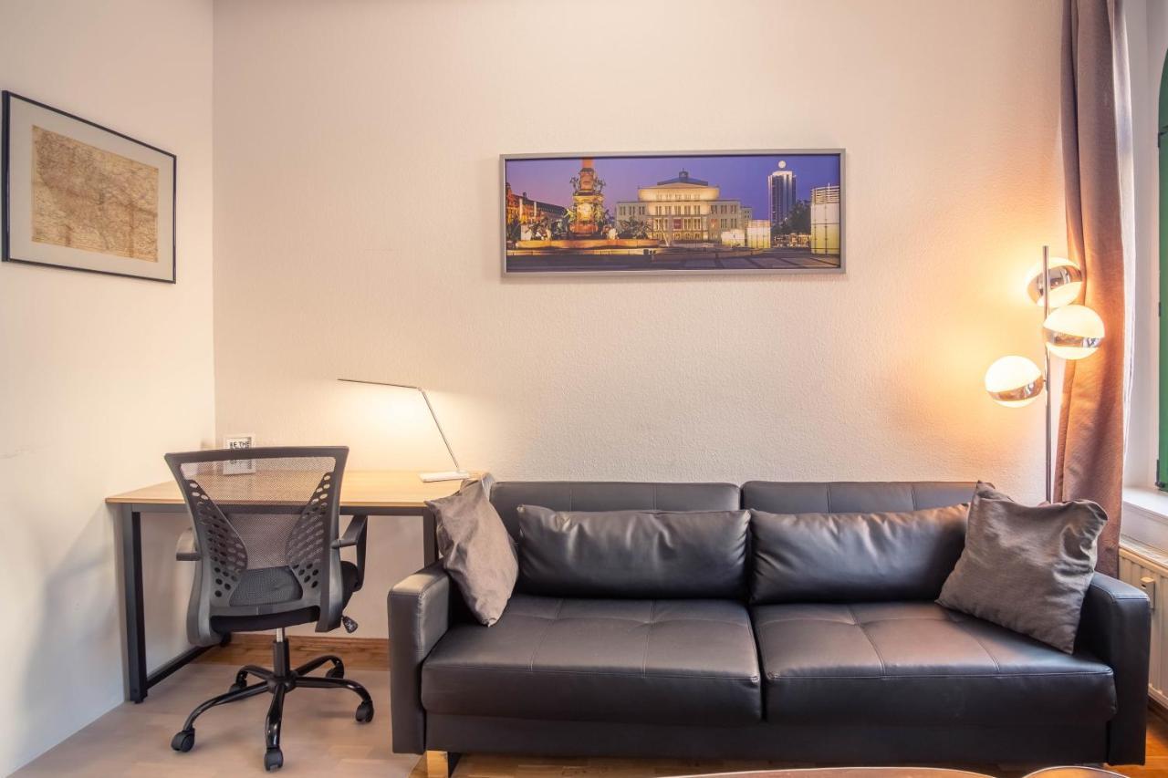 Feelgoodflats Design In City Center, Central Station Close With Netflix Und Workplace